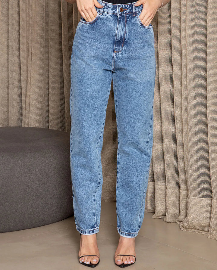 Calça Consciência Jeans Mom 00102.  4C