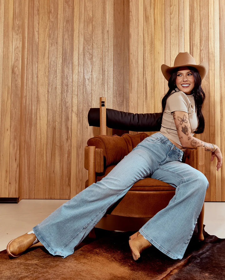 Calça Jeans Maxi Flare | Ana Castela 25105 (4H)