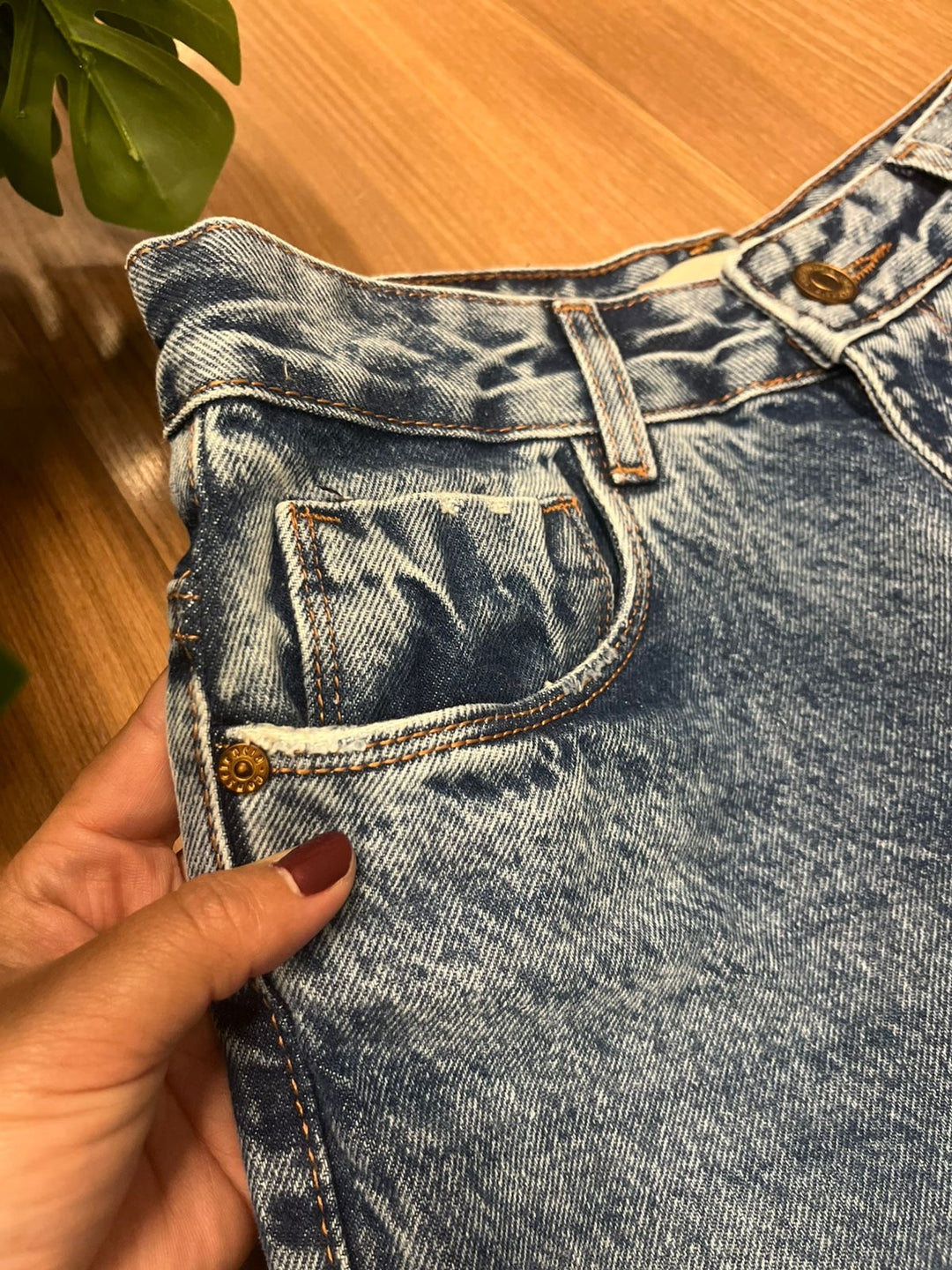 Calça Consciência Jeans Mom 00102.  4C
