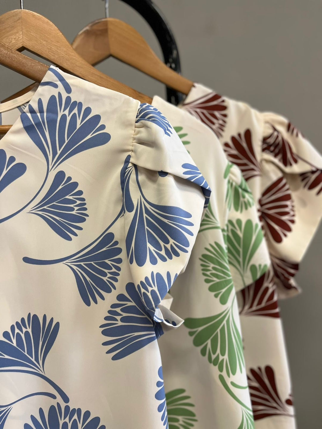 Blusa Botão Gola Plus 99212. (1- I)