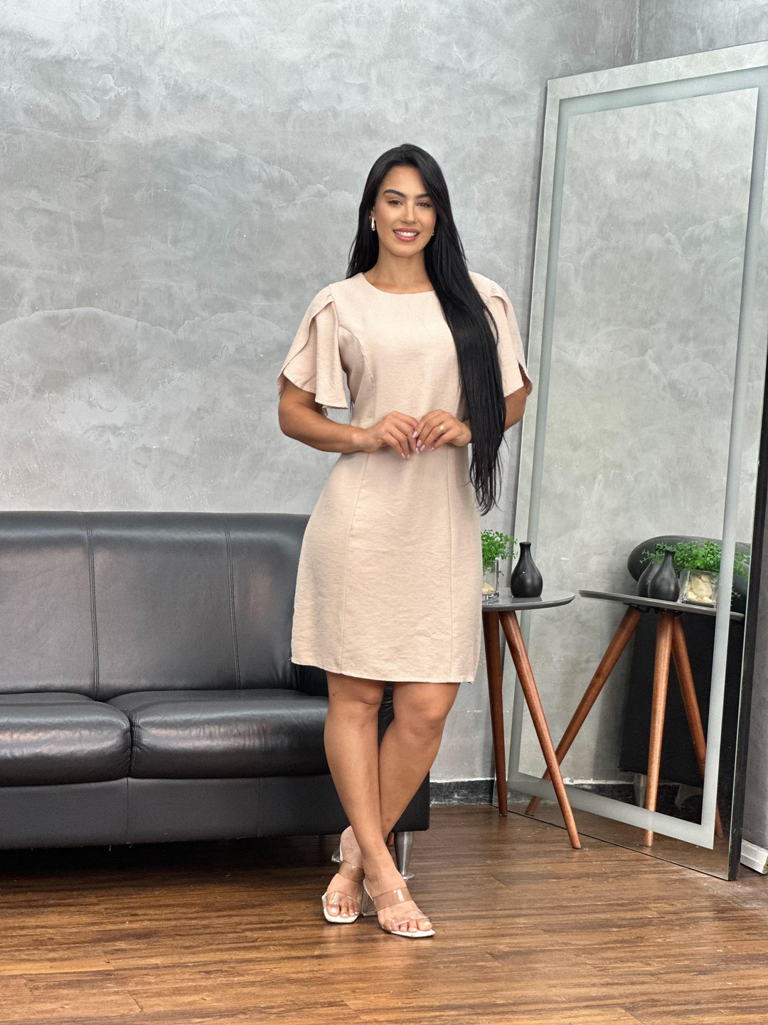 Vestido Curto Detalhe Manga X026 (3D)