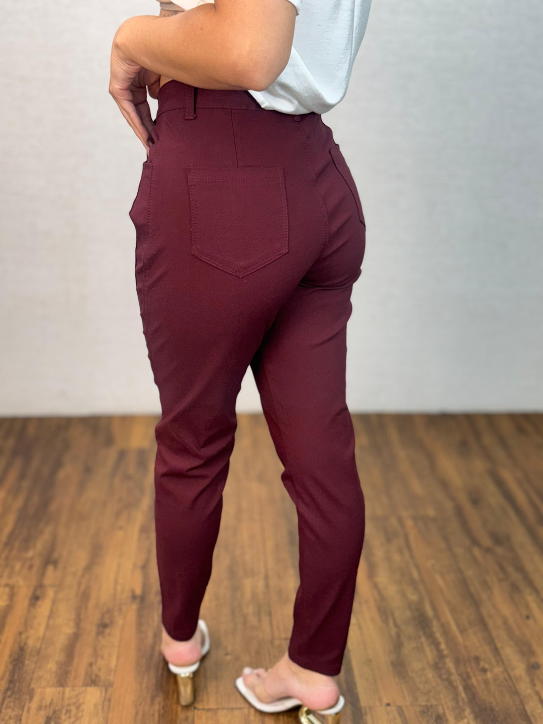 Calça Sarja Recorte Lateral 5233. (4-E)