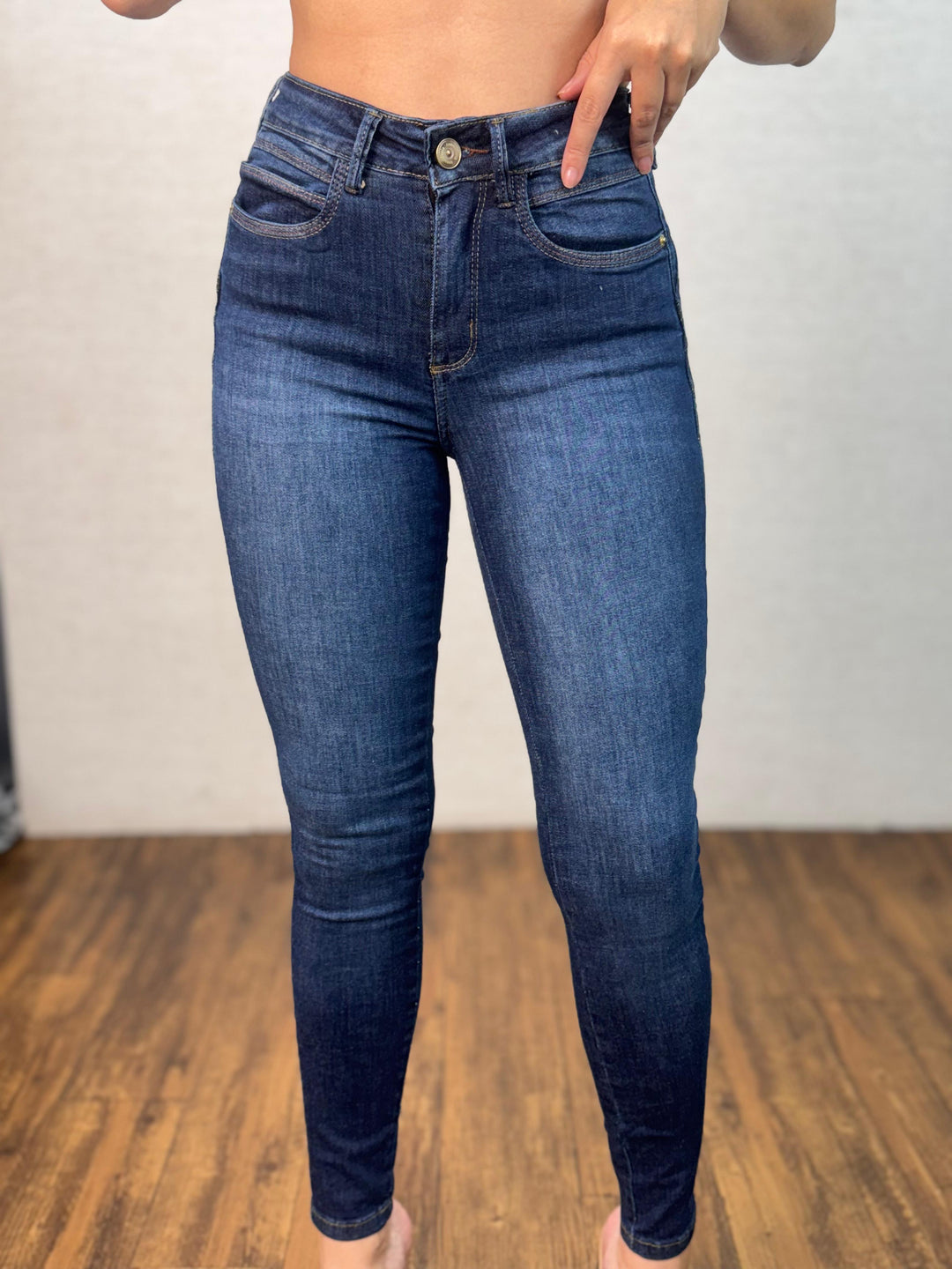 Calça Jeans Skinny Inter 24911. (4-G)