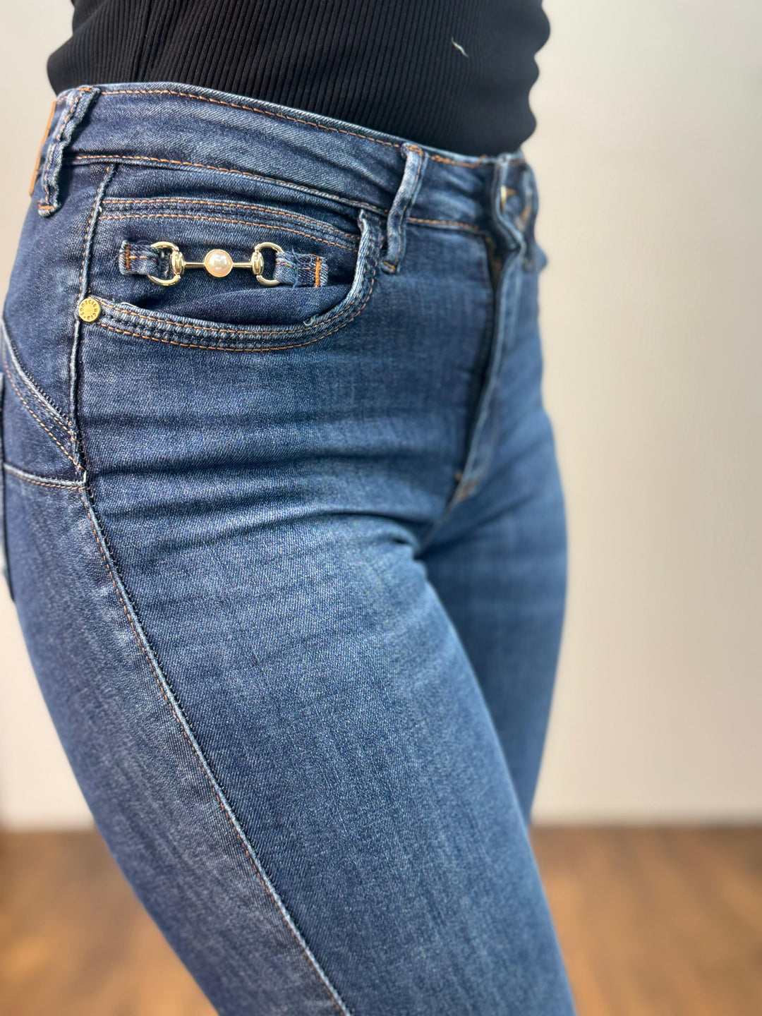 Calça Jeans Skinny Detalhe Bolso 24762. (4-G)