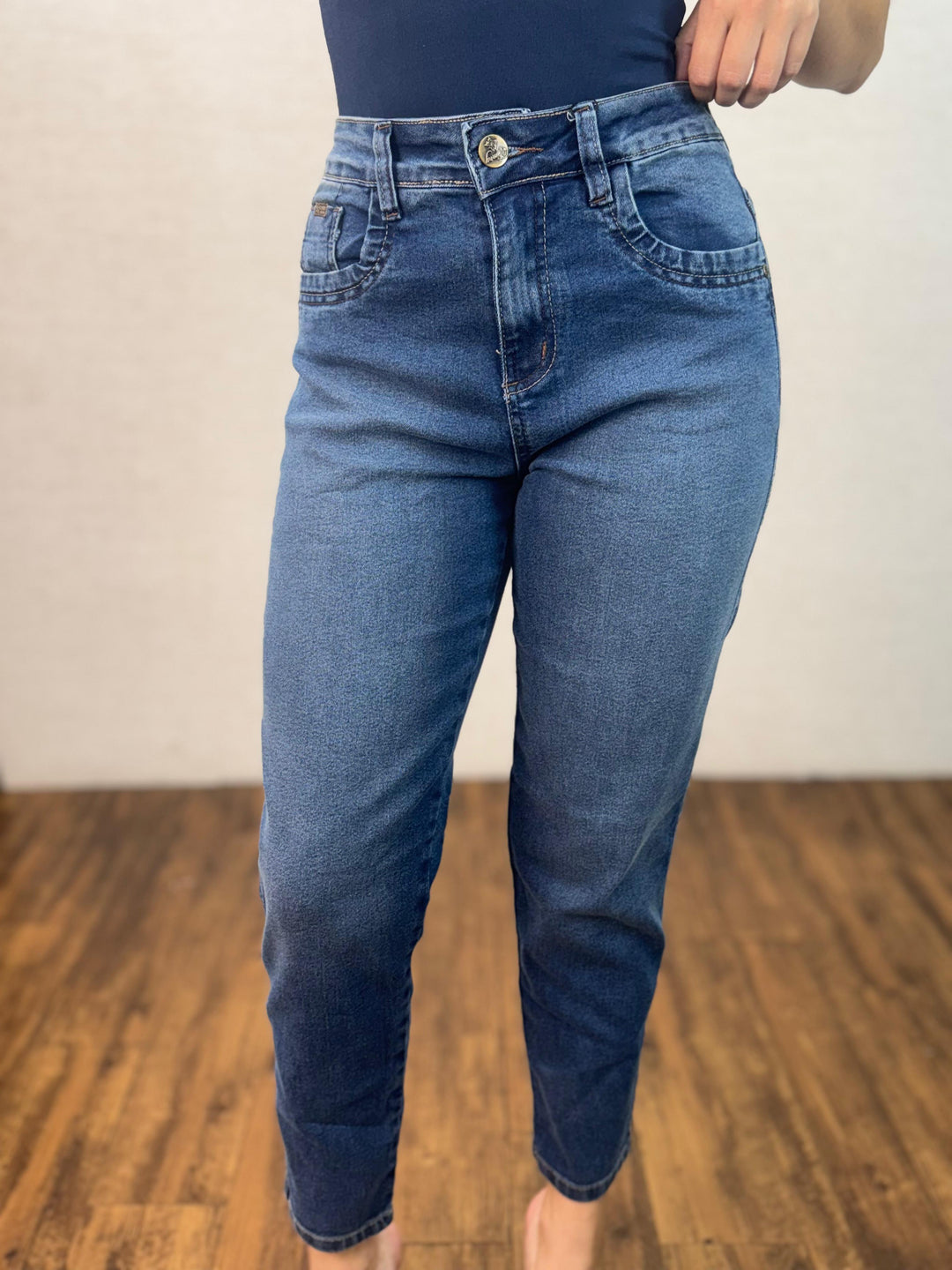 Calça Jeans Mom Basic 7985/1015 AB. (4-I)