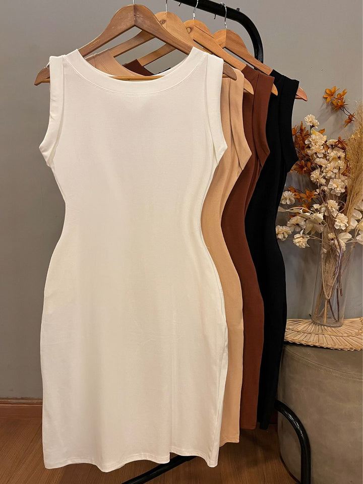 Vestido Básico Bolso Lateral 1016  (3A)