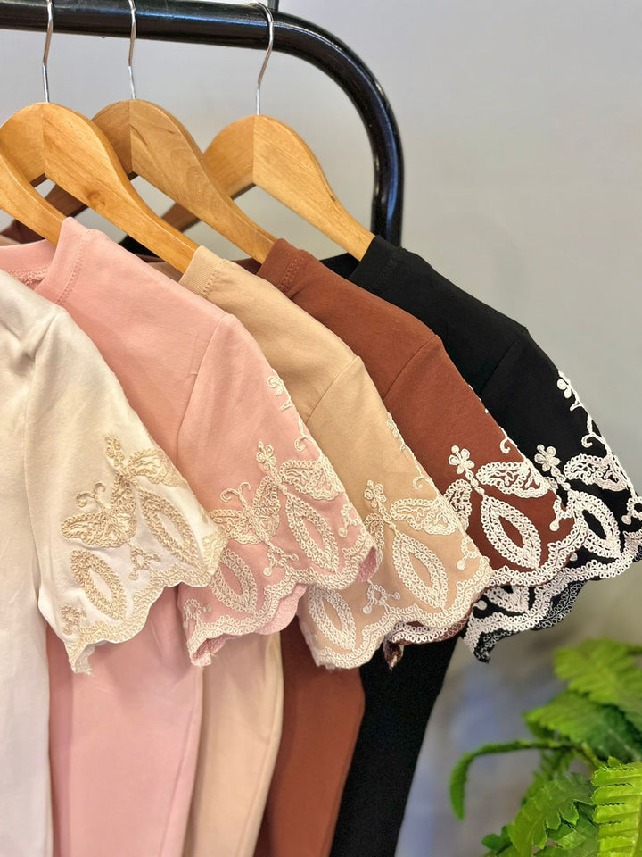 Blusa Manga Bordada Ondinhas 1009  ( 1-D )