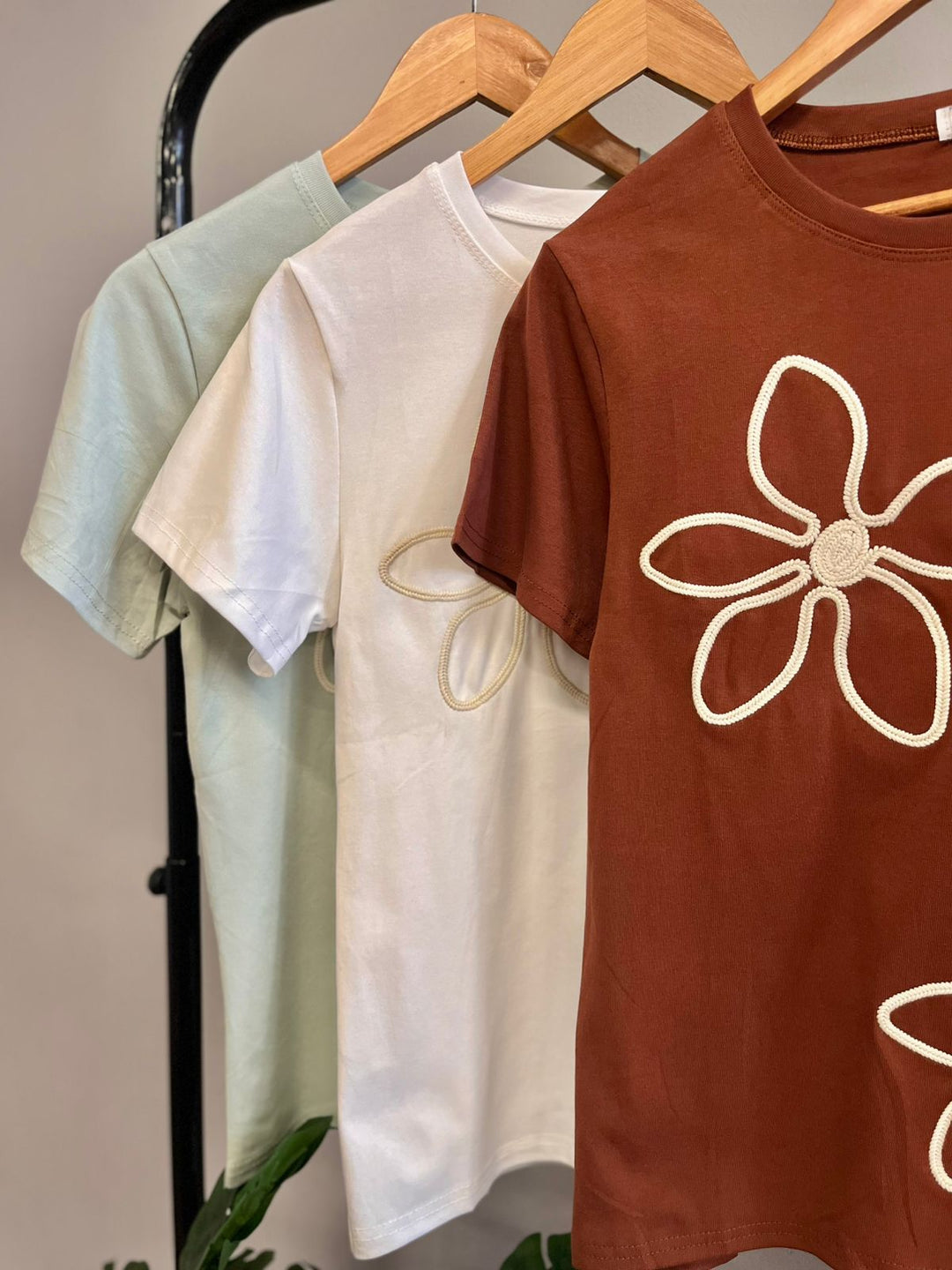 Blusa Bordada Lírio 1013  ( 1-B )
