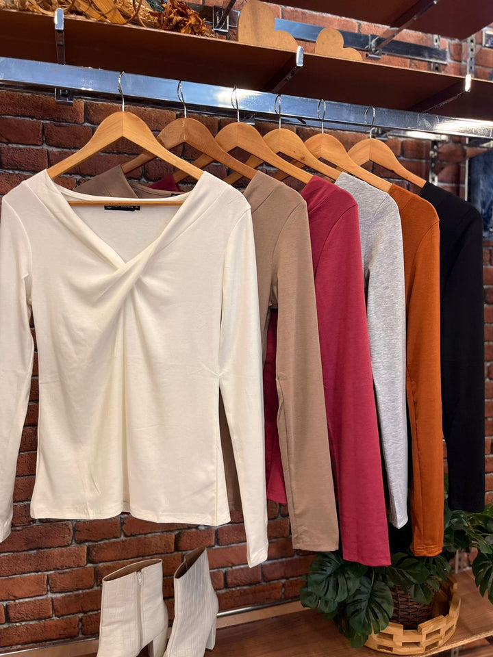 Blusa Decote Torcido 1553   (14-N)