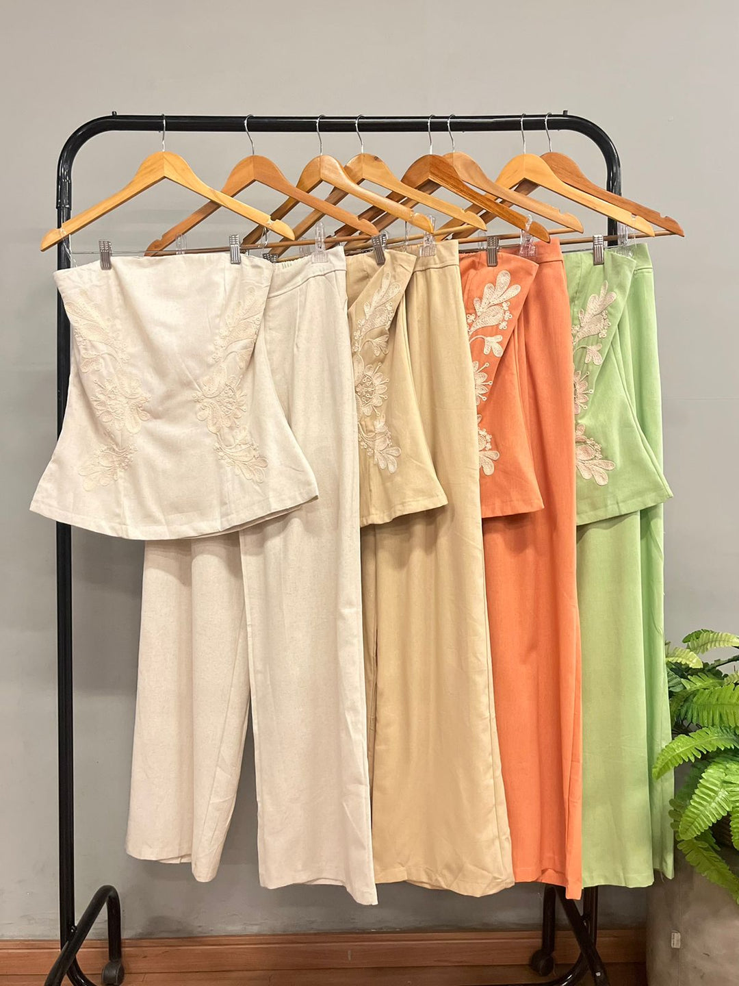 Conj. Blusa Tomara Que Caia Bordado e Calça Pantalona 65855 (5H)